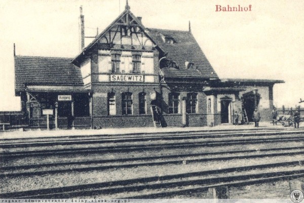 Historyczne zdjęcie stacji kolejowej Sadowice / Sadewitz
